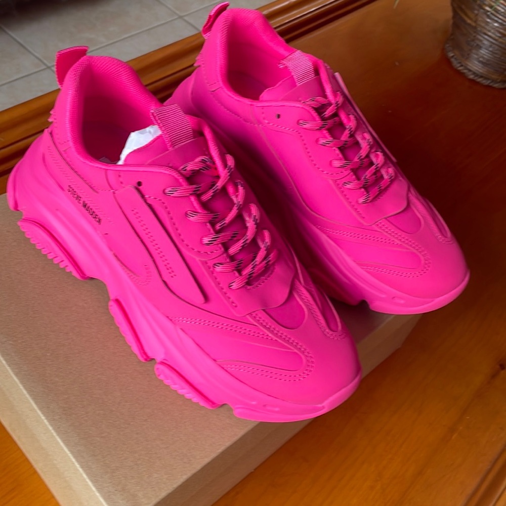 Steve Madden Possession Pink Neon